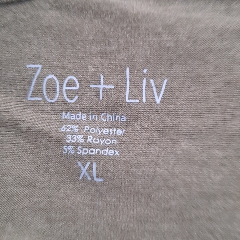 Zoe & Liv Strappy back Tank Top - Picture 3 of 4